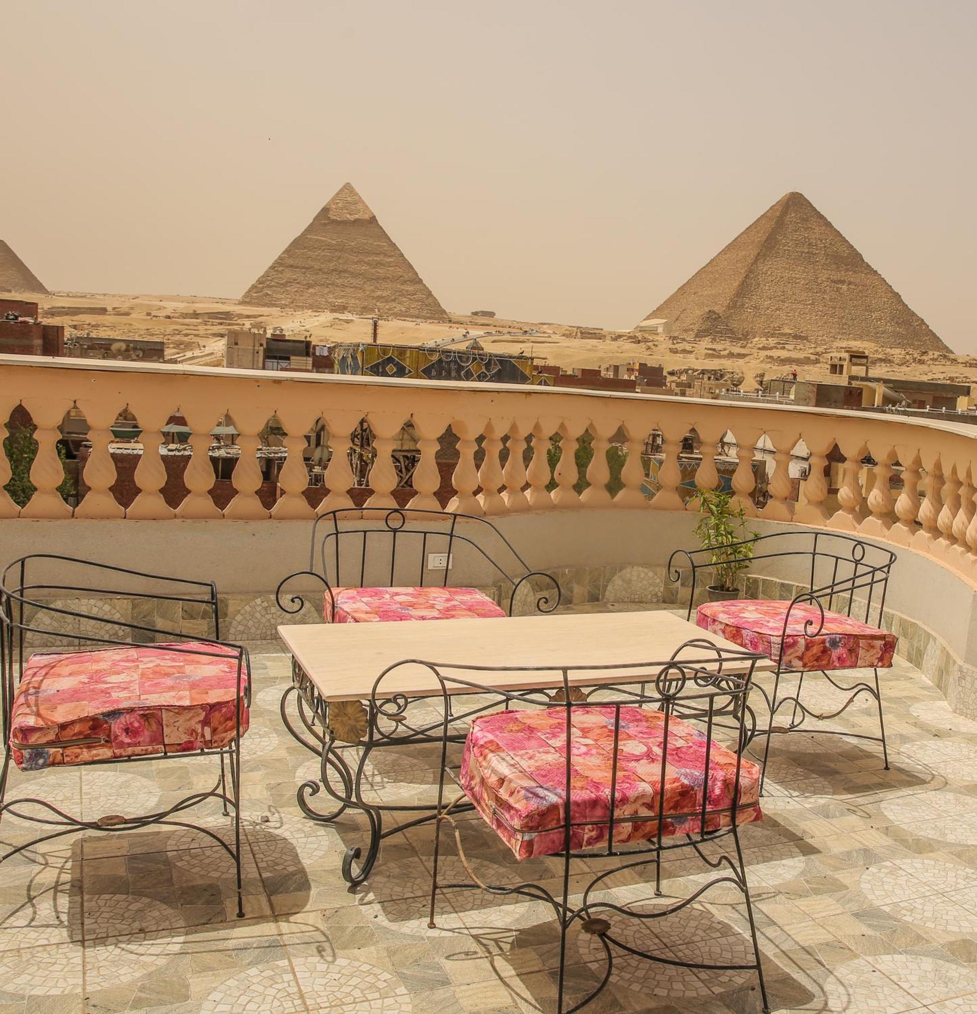 Queen Pyramids View Inn Kafret el-Gabal Exterior foto